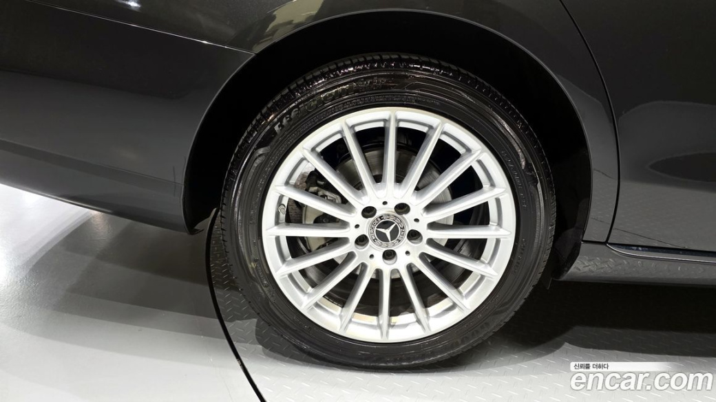 Mercedes-Benz E-Class E250 Exclusive, 2023
