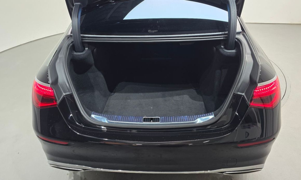 Mercedes-Benz S-Class S580L 4MATIC, 2024