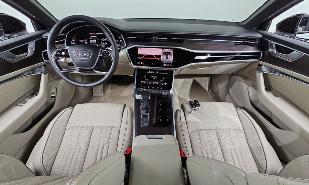 Audi A6 45 TFSI Premium, 2025