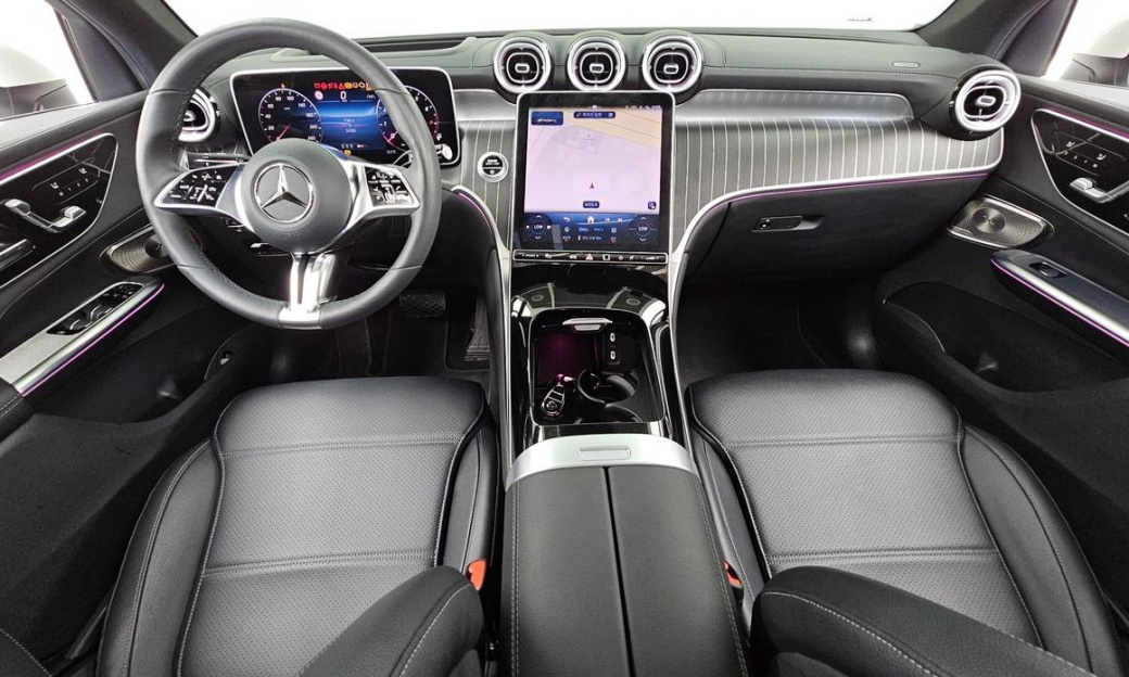 Mercedes-Benz GLC-Class GLC300 4MATIC Avnatgarde Coupe, 2025