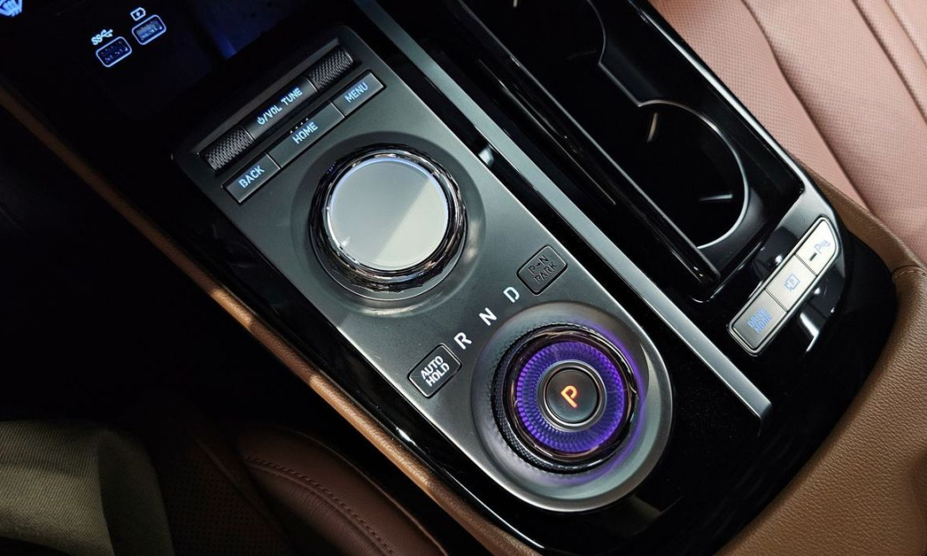 Genesis G80 Gasoline 2.5 Turbo AWD, 2023