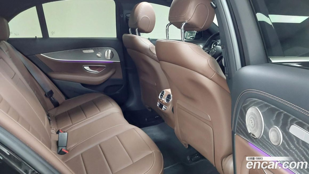 Mercedes-Benz E-Class E350 4MATIC Exclusive, 2023