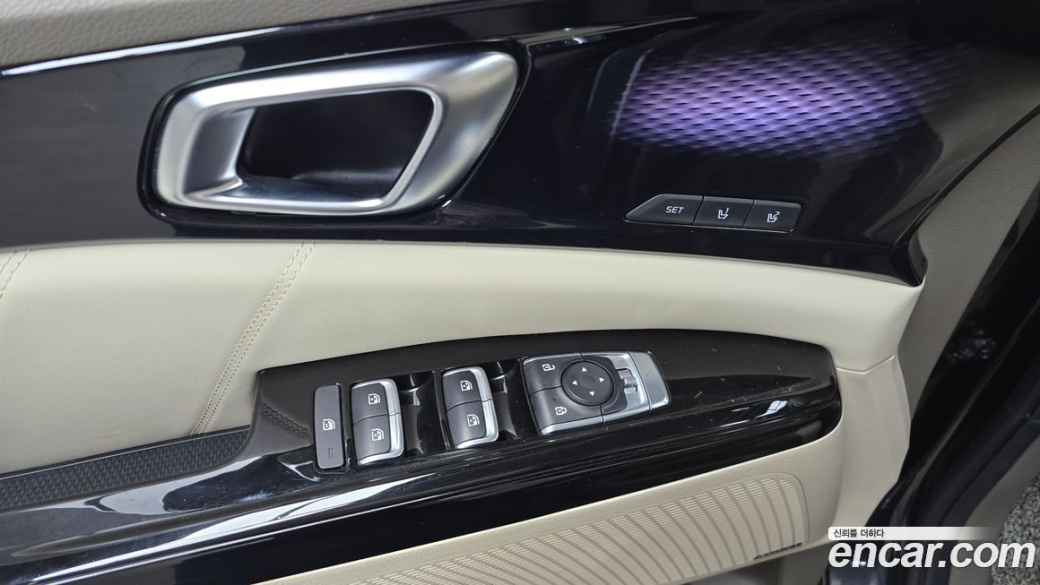 Kia Carnival 9-Seater Signature, 2023