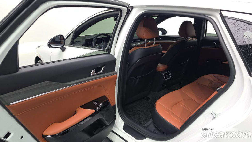Kia K5 2.0, 2025