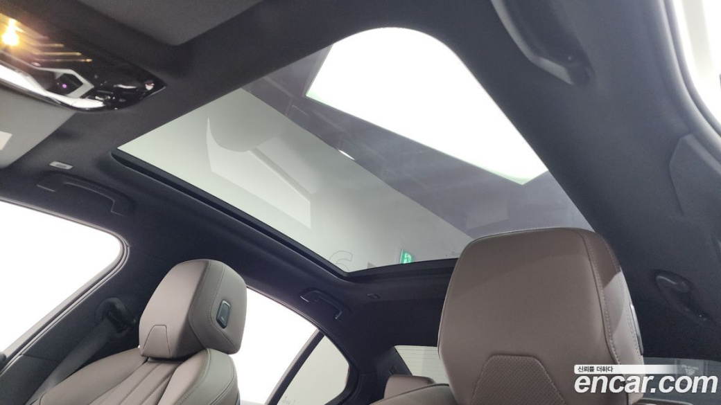 BMW 5-Series 520i M Sport, 2025