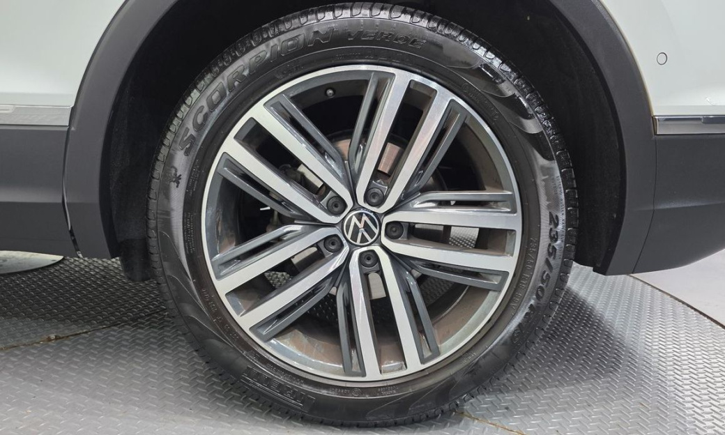 Volkswagen Tiguan 2.0 TDI Prestige, 2023
