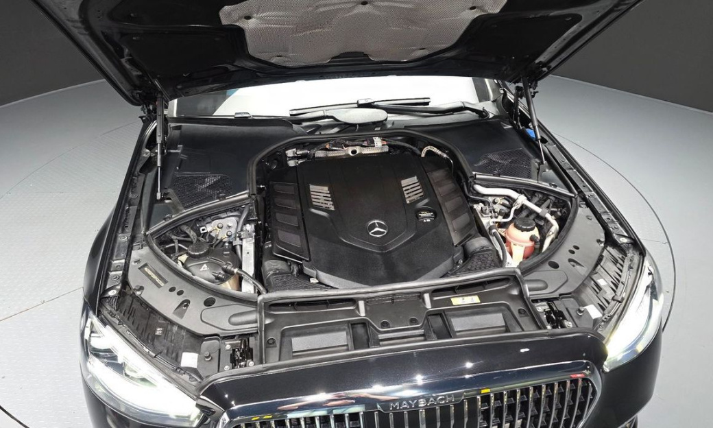 Mercedes-Benz S-Class Maybach S580 4MATIC, 2023
