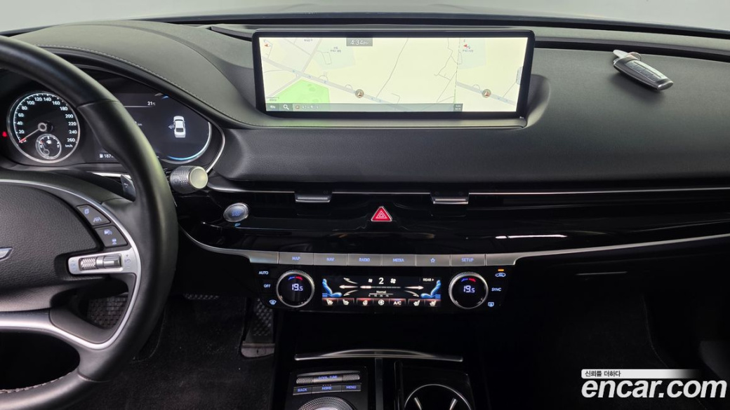 Genesis G80 Gasoline 2.5 Turbo AWD, 2022