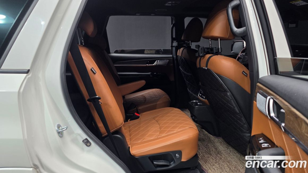Kia Mohave Diesel 3.0 4WD 6-Seater, 2022