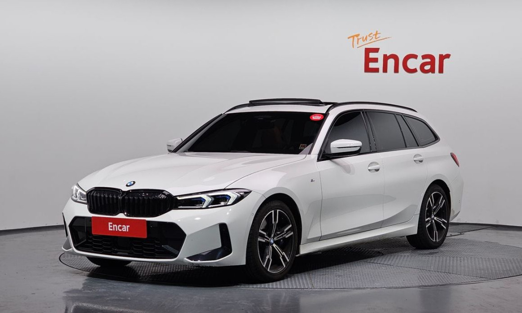 BMW 3-Series 320d Touring M Sport, 2025
