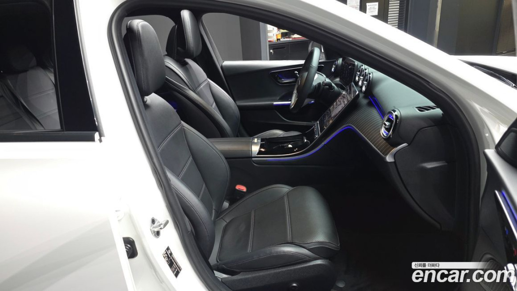 Mercedes-Benz C-Class C200 4MATIC Avantgarde, 2022