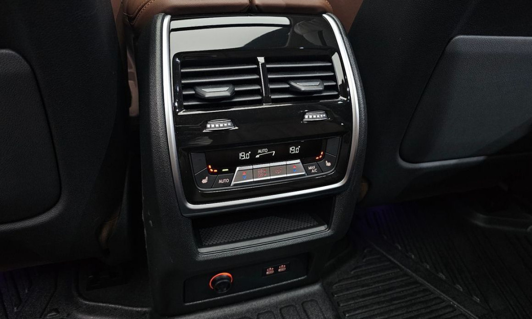 BMW X5 xDrive 40i xLine, 2024