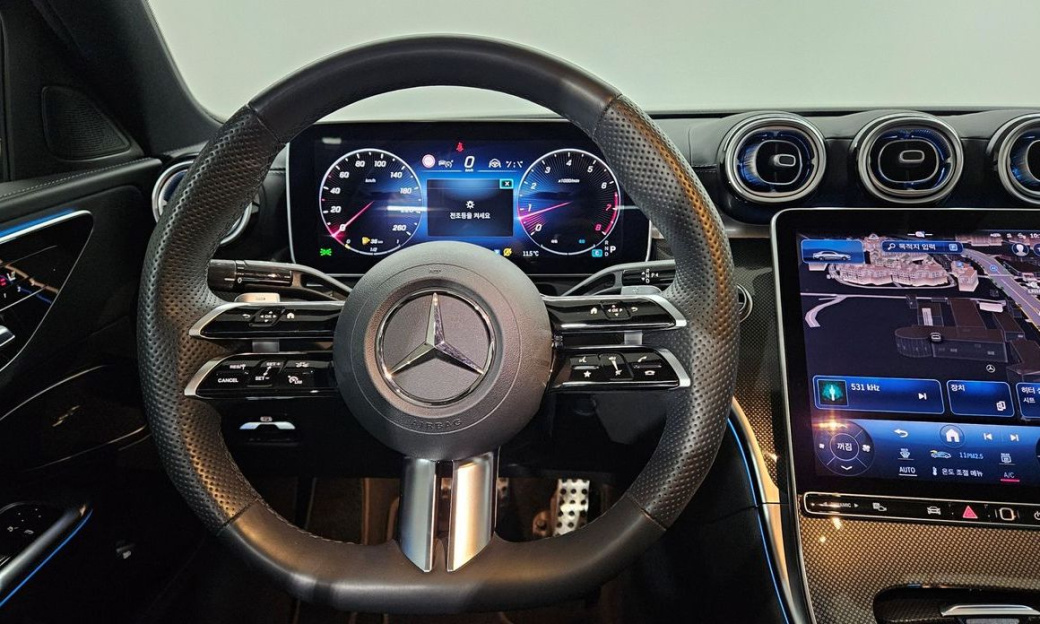 Mercedes-Benz C-Class C300 4MATIC AMG Line, 2023