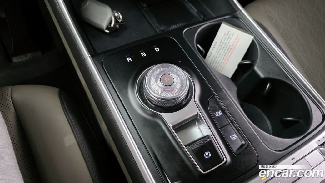 Kia Carnival 9-Seater Prestige, 2024