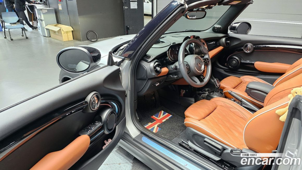 Mini Cooper Convertible Classic, 2024