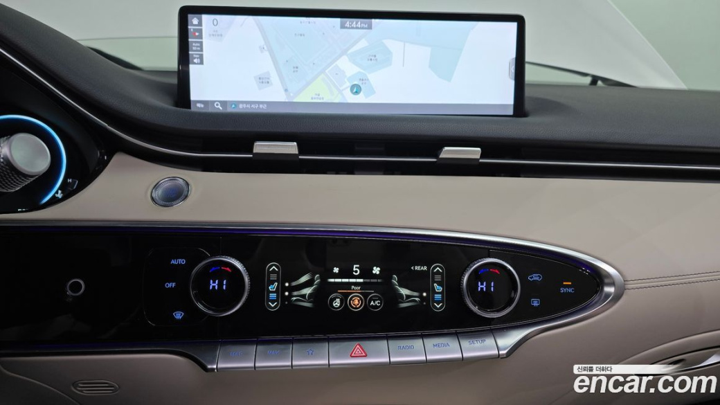 Genesis GV70 2.5T Gasoline AWD, 2022