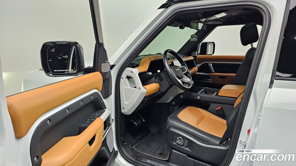 Land Rover Defender 130 P400 X-Dynamic HSE, 2024