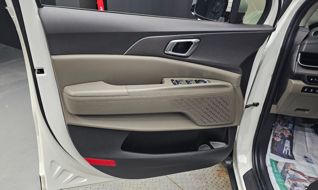 Kia Carnival 9-Seater Noblesse, 2024