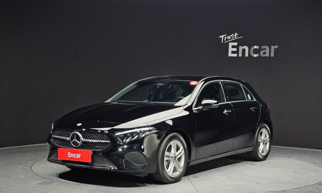 Mercedes-Benz A-Class A220 Hatchback, 2025