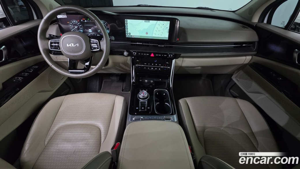 Kia Carnival 7-Seater Signature, 2023