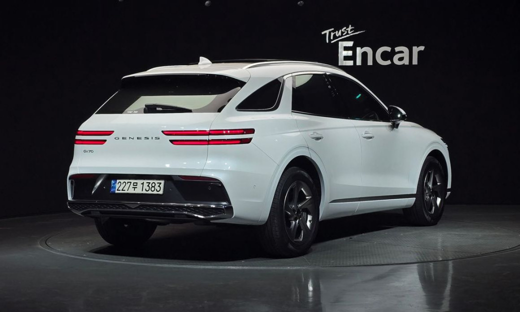Genesis GV70 2.5T Gasoline 2WD, 2025