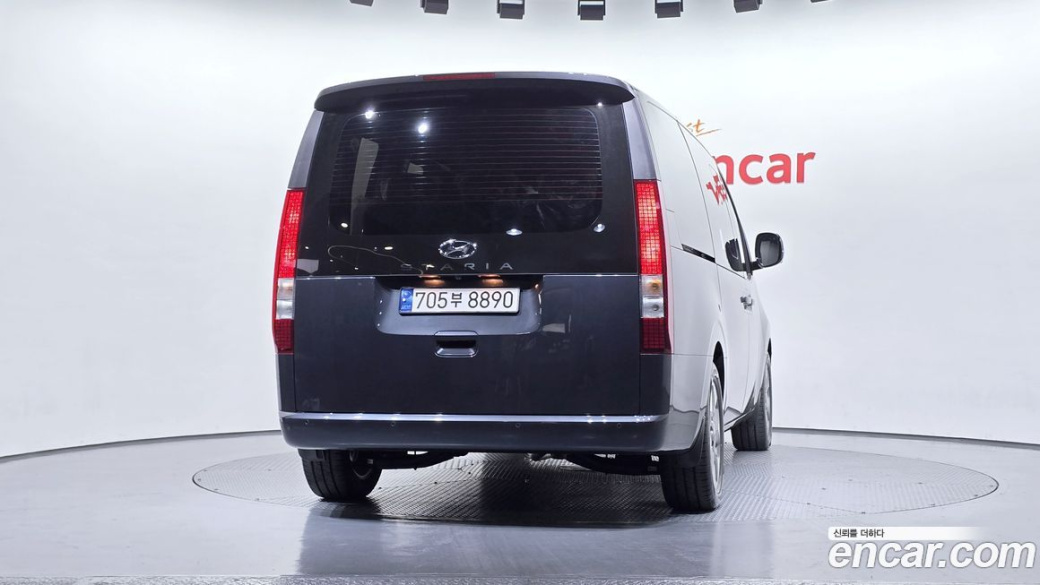 Hyundai Staria Tourer 11-Seater, 2024