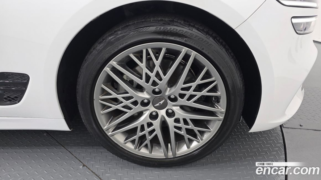 Genesis G70 Gasoline 2.0T 2WD, 2023