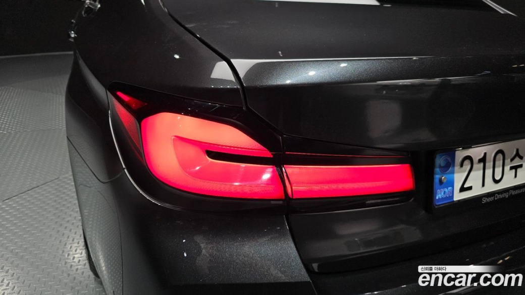 BMW 5-Series 520i M Sport, 2023