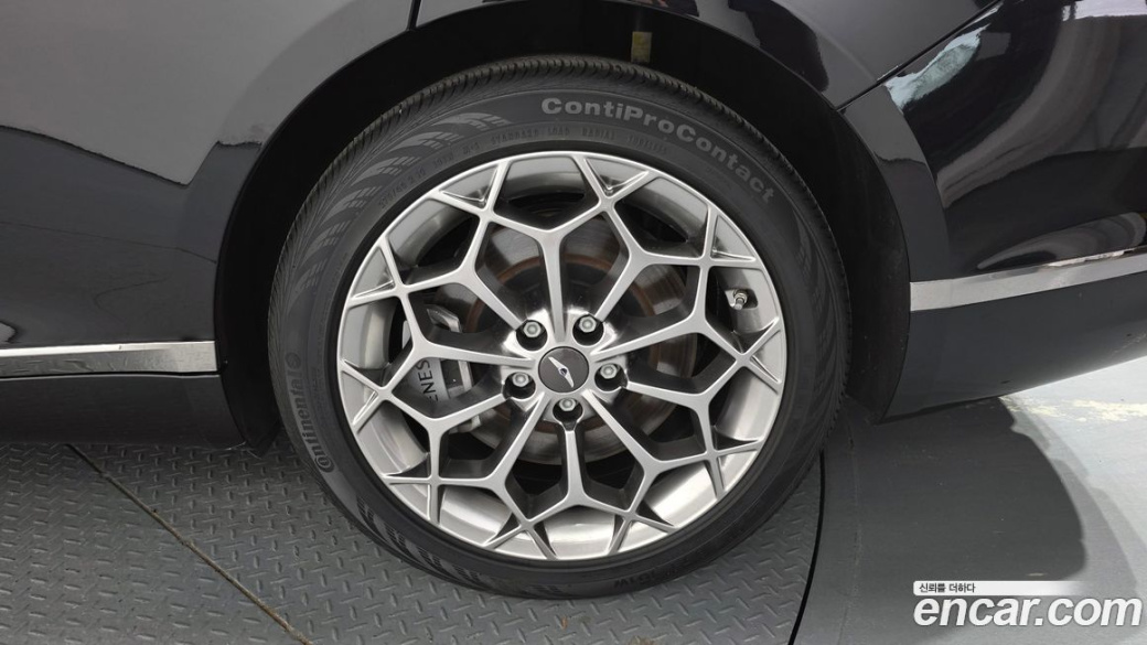 Genesis G80 Gasoline 2.5 Turbo AWD, 2024