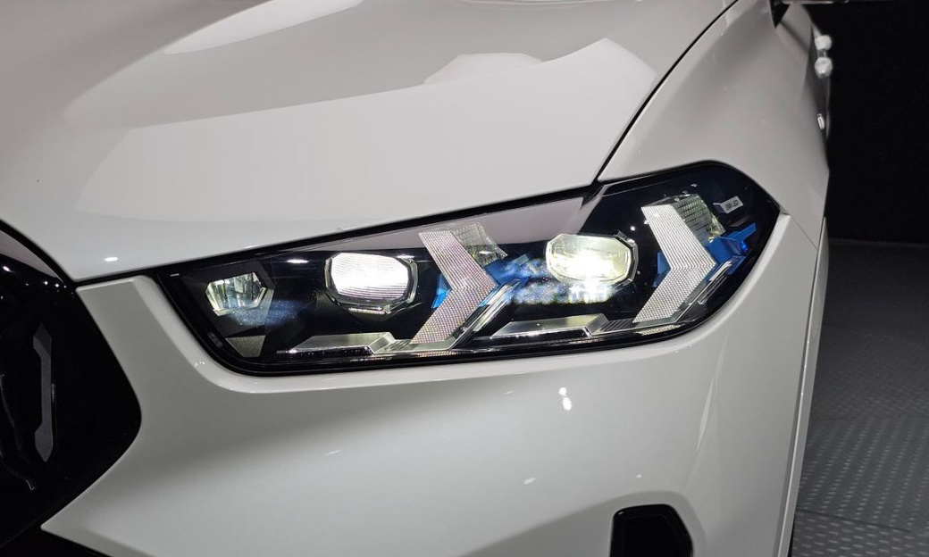 BMW X6 xDrive40i M Sport, 2025