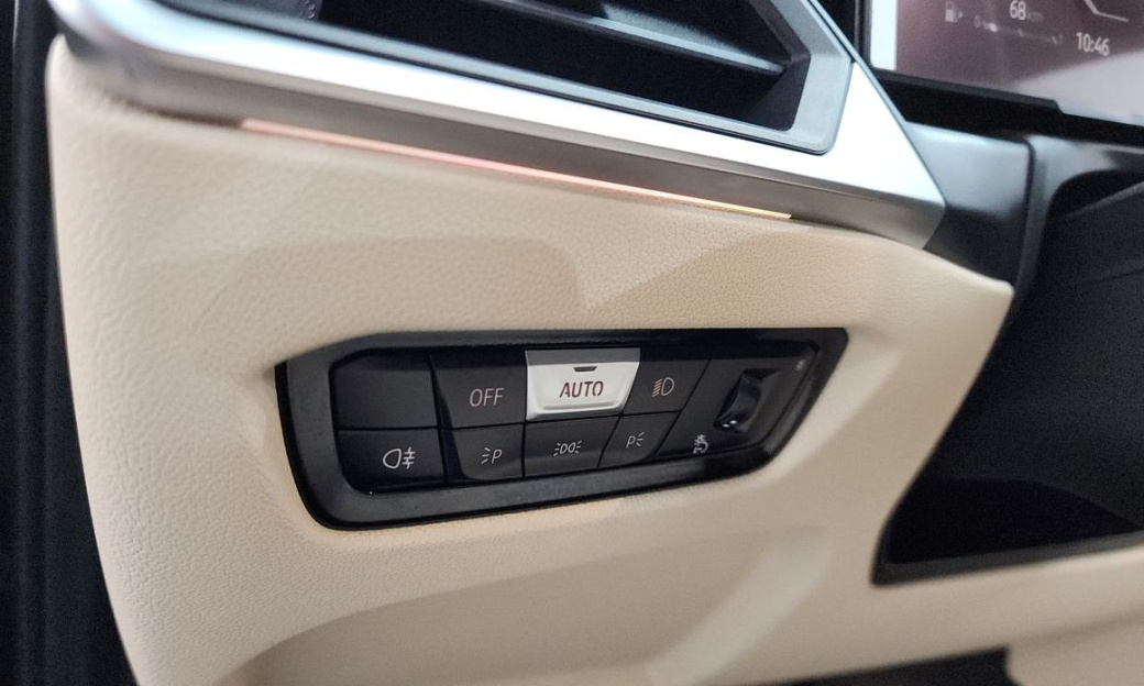 BMW 3-Series 320i M Sport, 2024