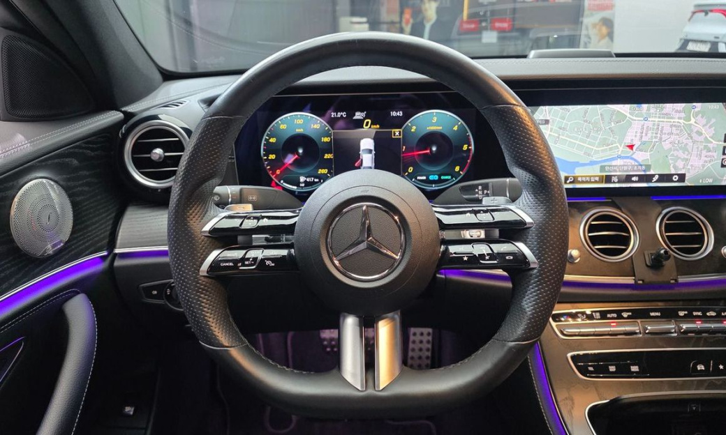 Mercedes-Benz E-Class E220d 4MATIC AMG Line, 2022
