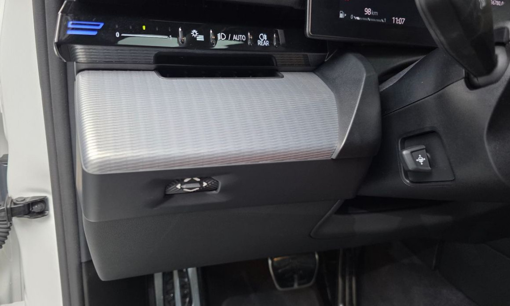 BMW 5-Series 530i xDrive M Sport, 2024