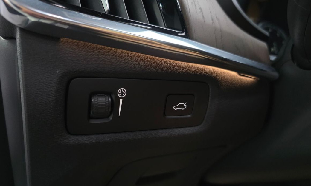 Volvo S90 B6 AWD Inscription, 2021