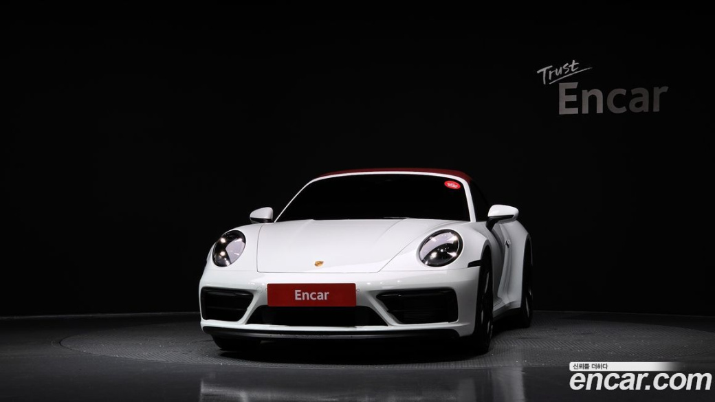 Porsche 911 Carrera 4 GTS Cabriolet, 2024