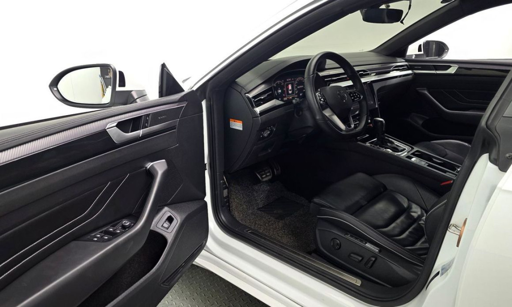 Volkswagen Arteon 2.0 TDI R-LIINE 4Motion, 2023