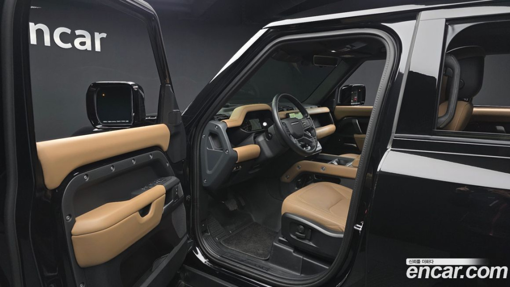 Land Rover Defender 110 D300 X-Dynamic HSE, 2025