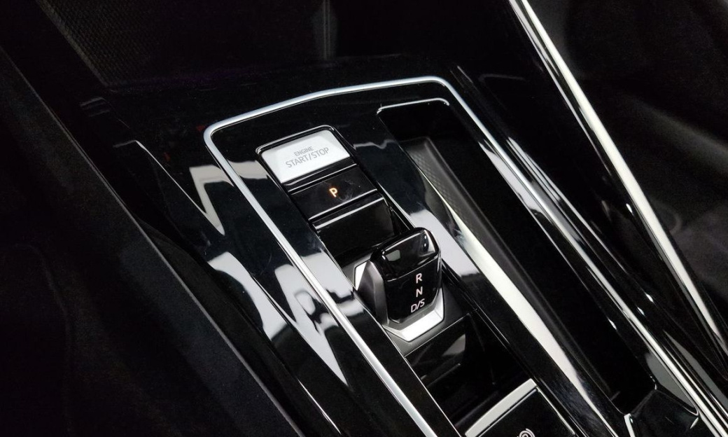 Volkswagen Golf 2.0 TDI Prestige, 2024