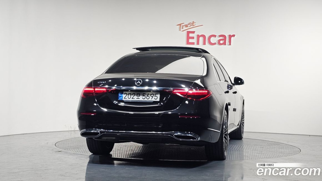 Mercedes-Benz S-Class S350 d, 2022