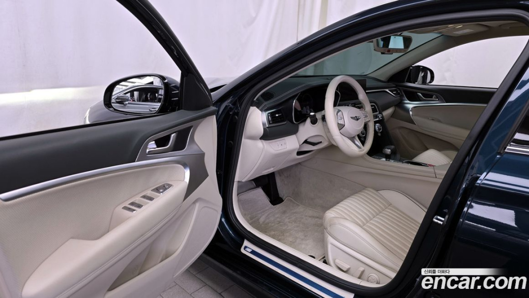 Genesis G70 Gasoline 2.0T 4WD, 2023