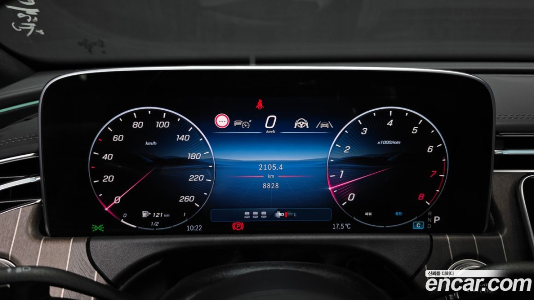 Mercedes-Benz E-Class E300 4MATIC Exclusive, 2025
