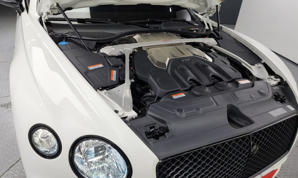 Bentley Continental 4.0 GTS, 2023