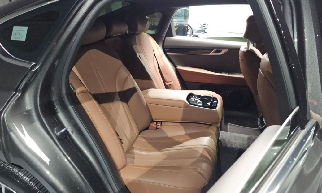 Genesis G80 Gasoline 2.5 Turbo AWD, 2023