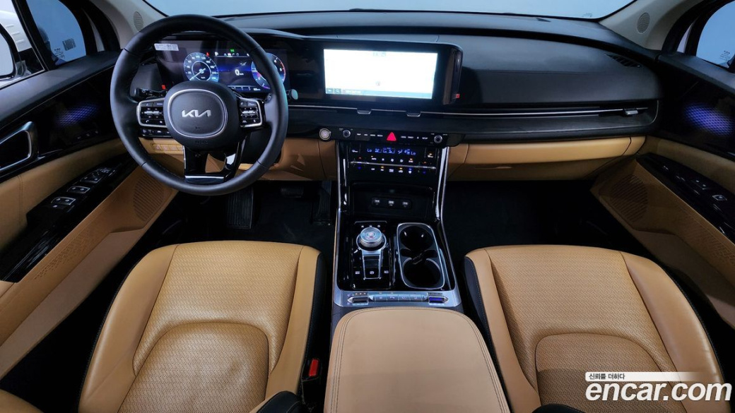 Kia Carnival 9-Seater Signature, 2023