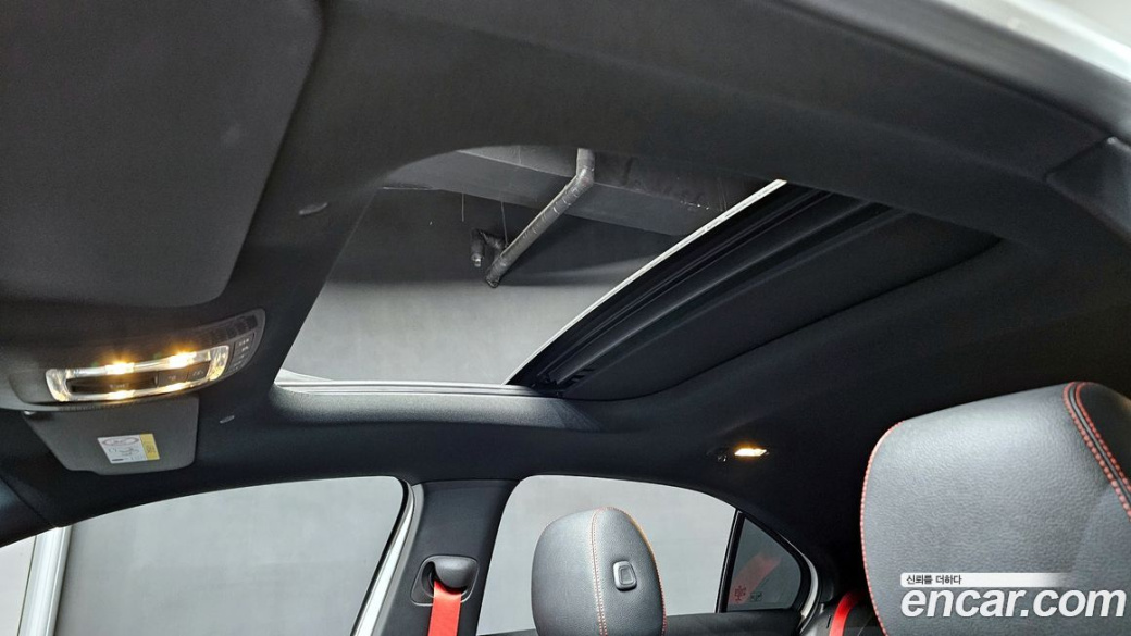 Mercedes-Benz A-Class AMG A35 4MATIC Sedan, 2023