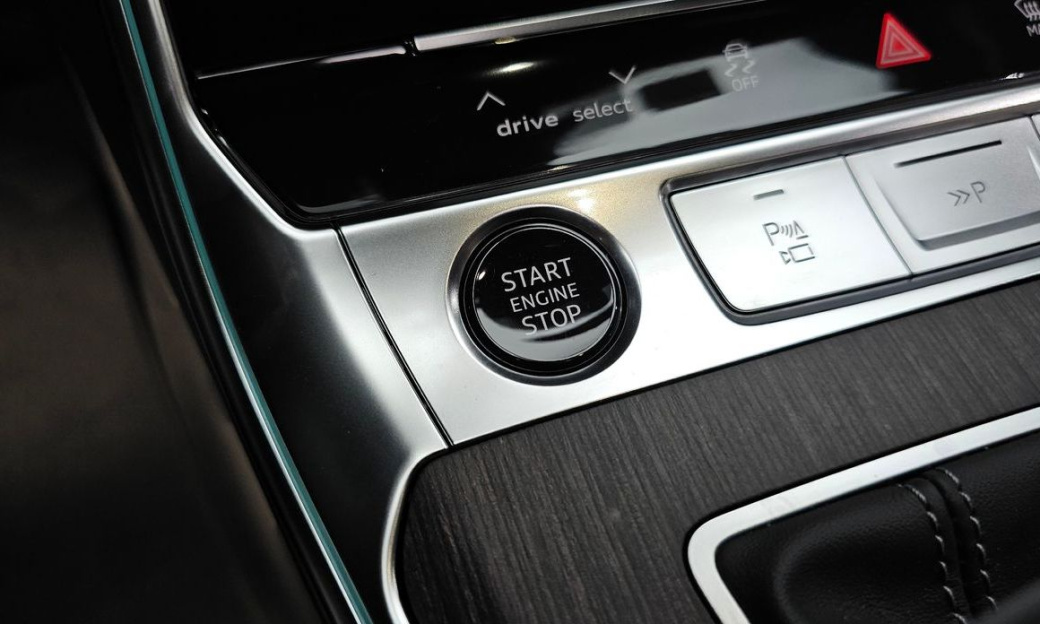 Audi A6 45 TFSI Premium, 2025