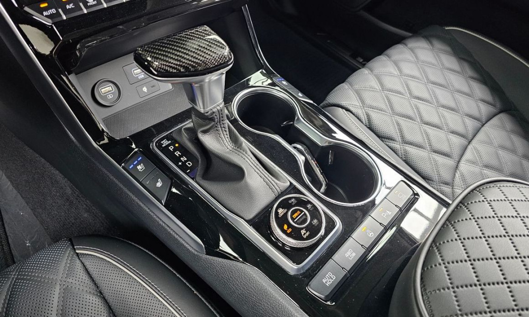 Kia Mohave Diesel 3.0 4WD 5-Seater, 2024