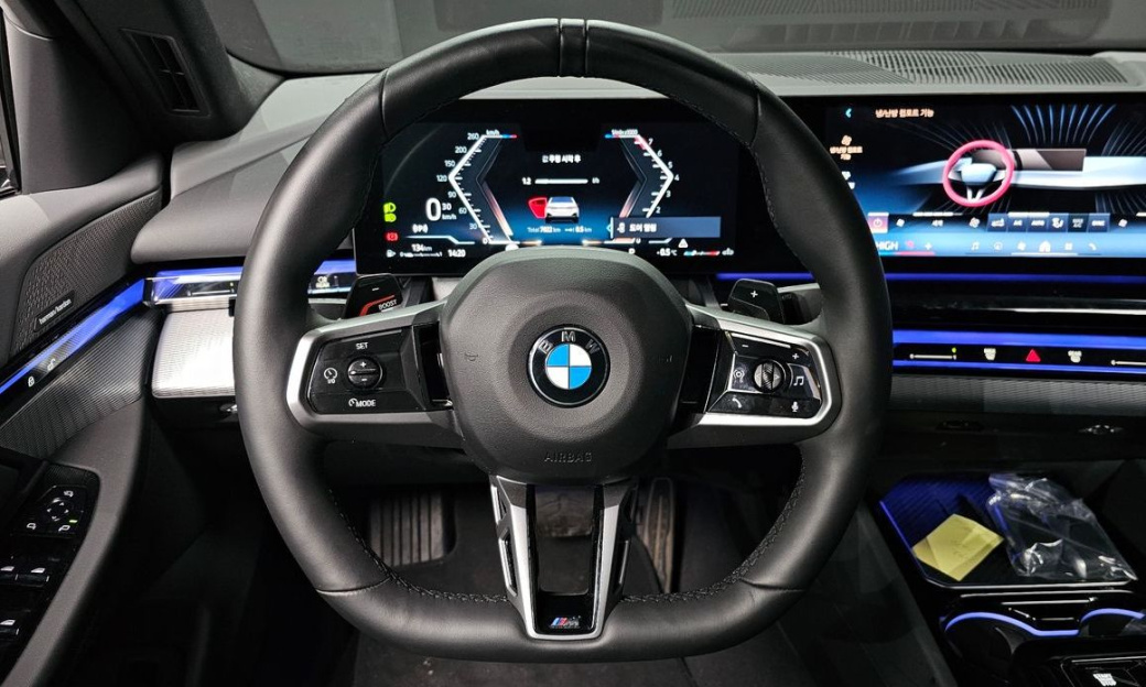 BMW 5-Series 530i xDrive M Sport, 2025
