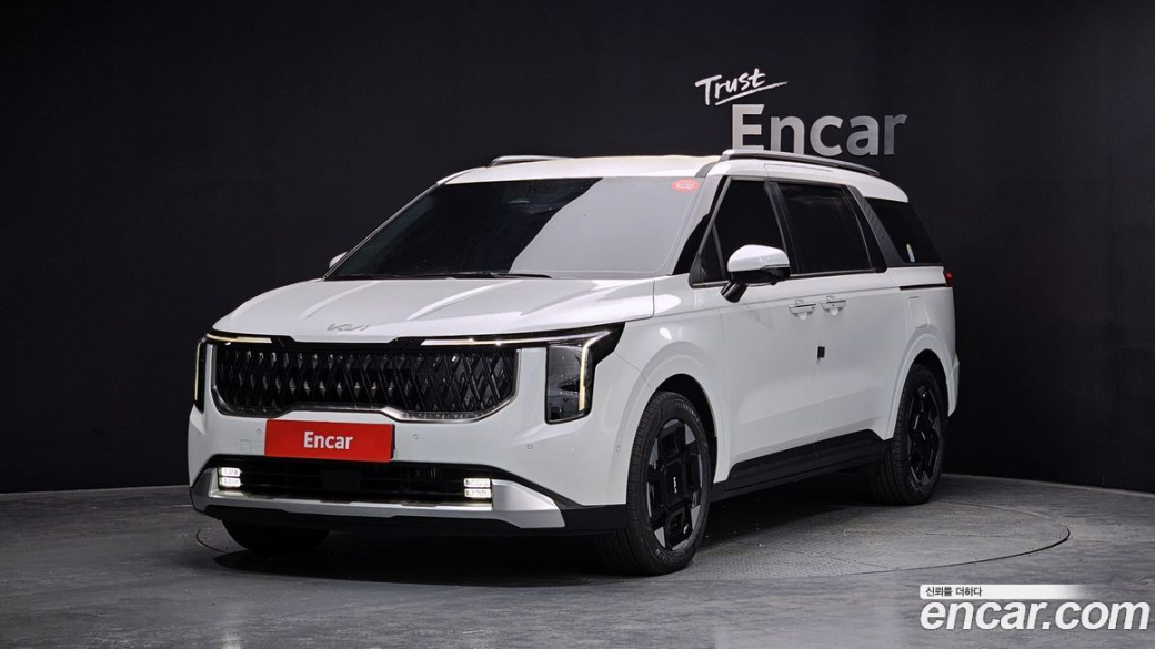 Kia Carnival 9-Seater Prestige, 2025