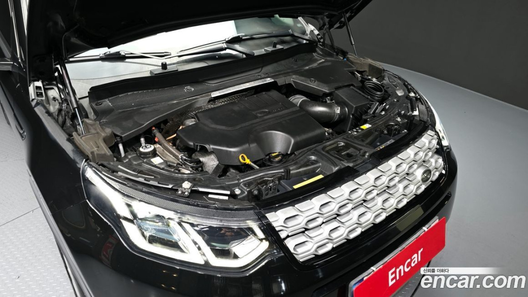 Land Rover Discovery Sport P250 SE, 2022